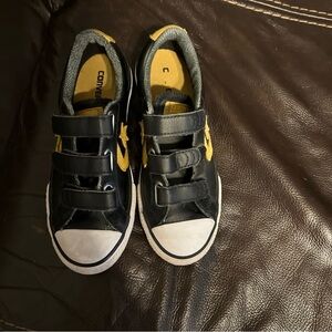 Converse Kids Black and Yellow Sneakers